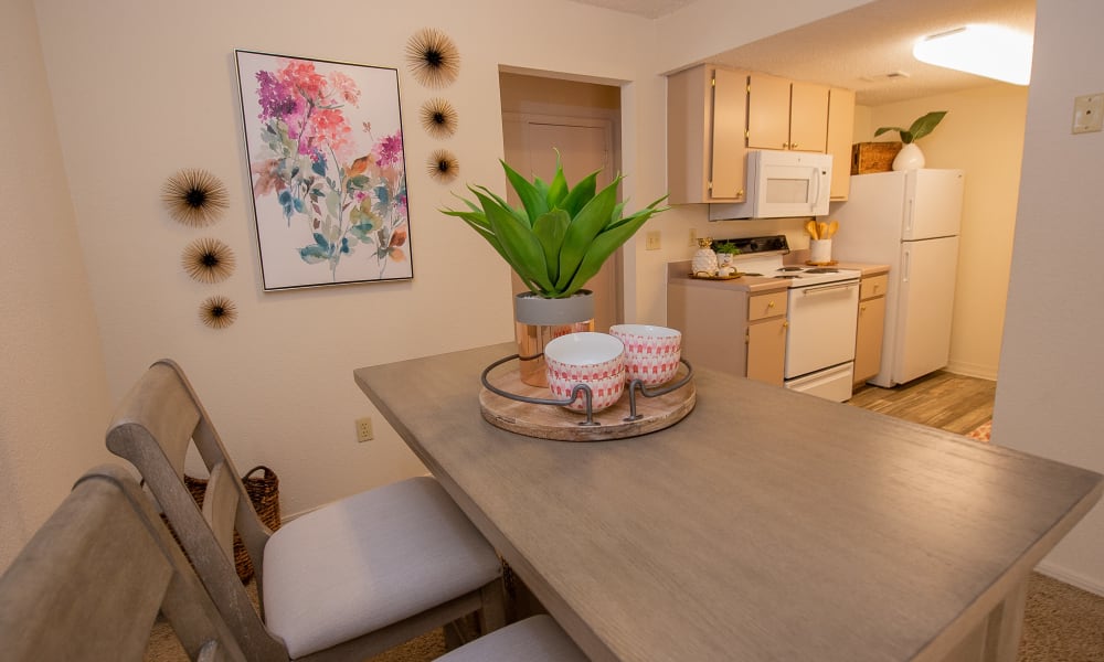 Photos of Summerfield Place Apartments in Oklahoma City, OK