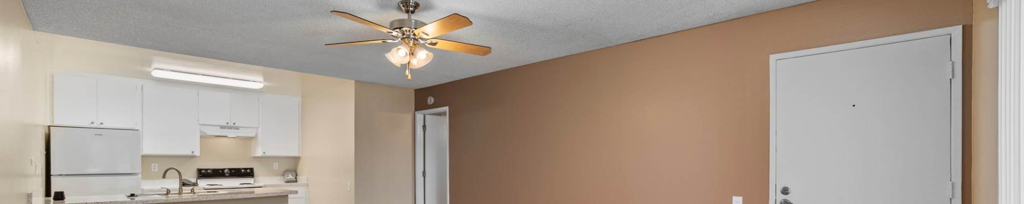 Virtual Tour | Bay Breeze Apartments in Costa Mesa, California