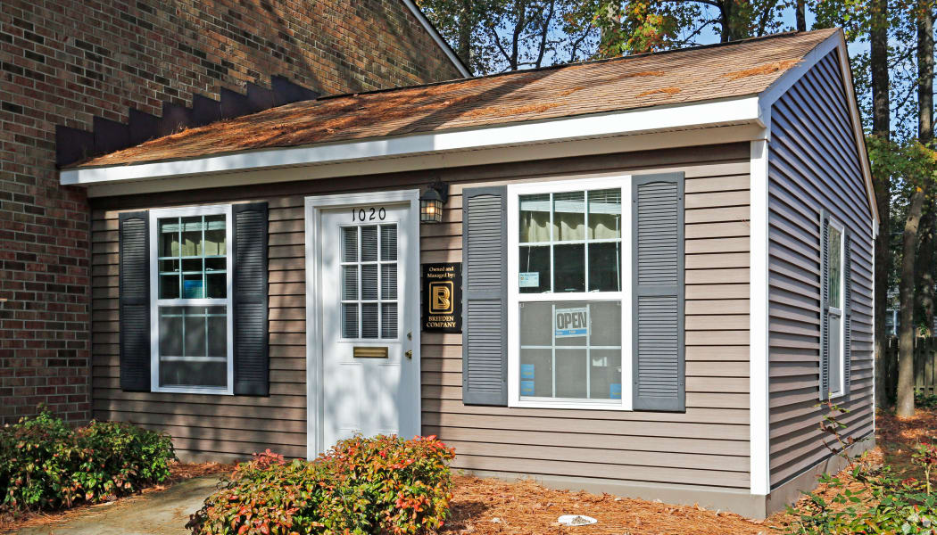 Thousand Oaks Apartments Amp Townhomes In Virginia Beach Va