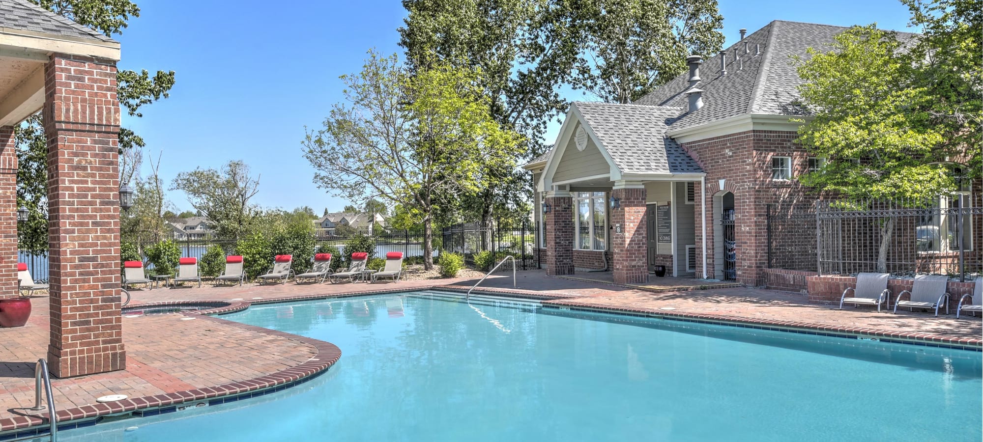 Promenade at Hunter's Glen Apartments in Thornton, Colorado