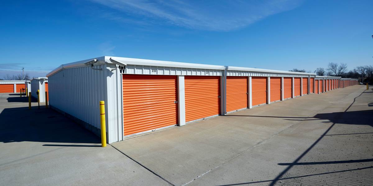 Exterior view of the self storage units at American Self Storage in Raymore Missouri