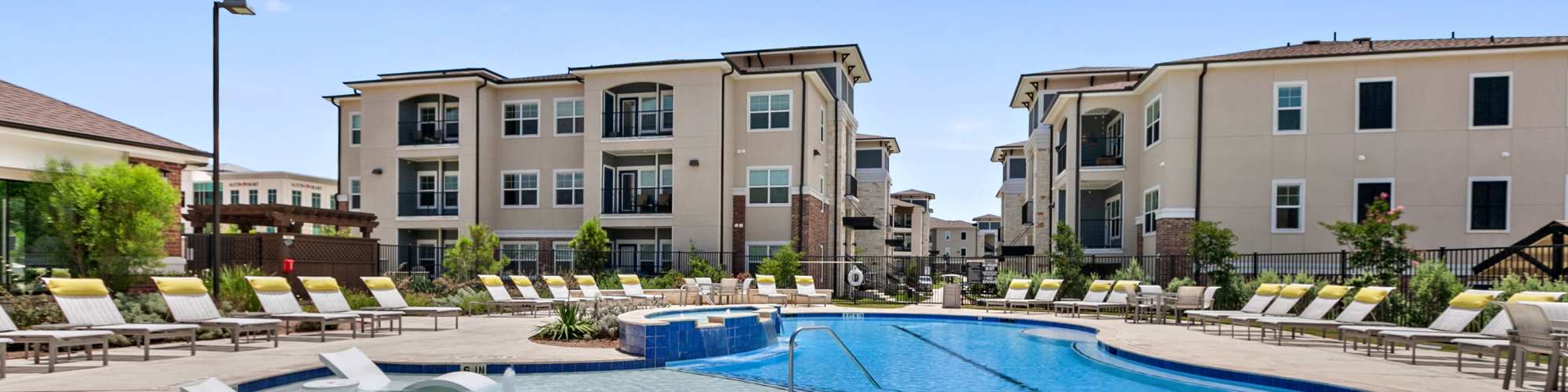 Apply | Sadler House in San Marcos, Texas