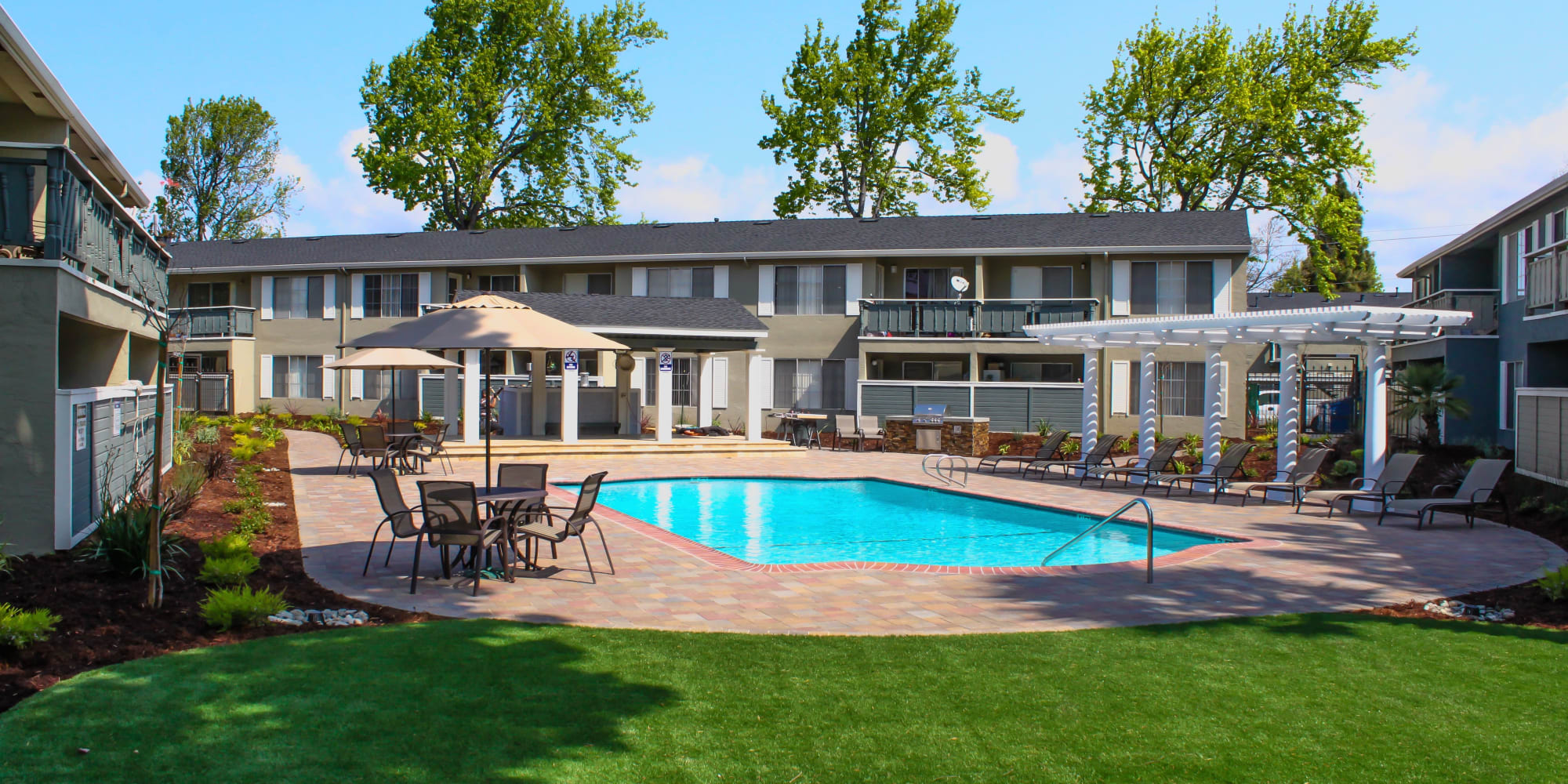 Fremont, California, apartments at Pinebrook Apartment Homes
