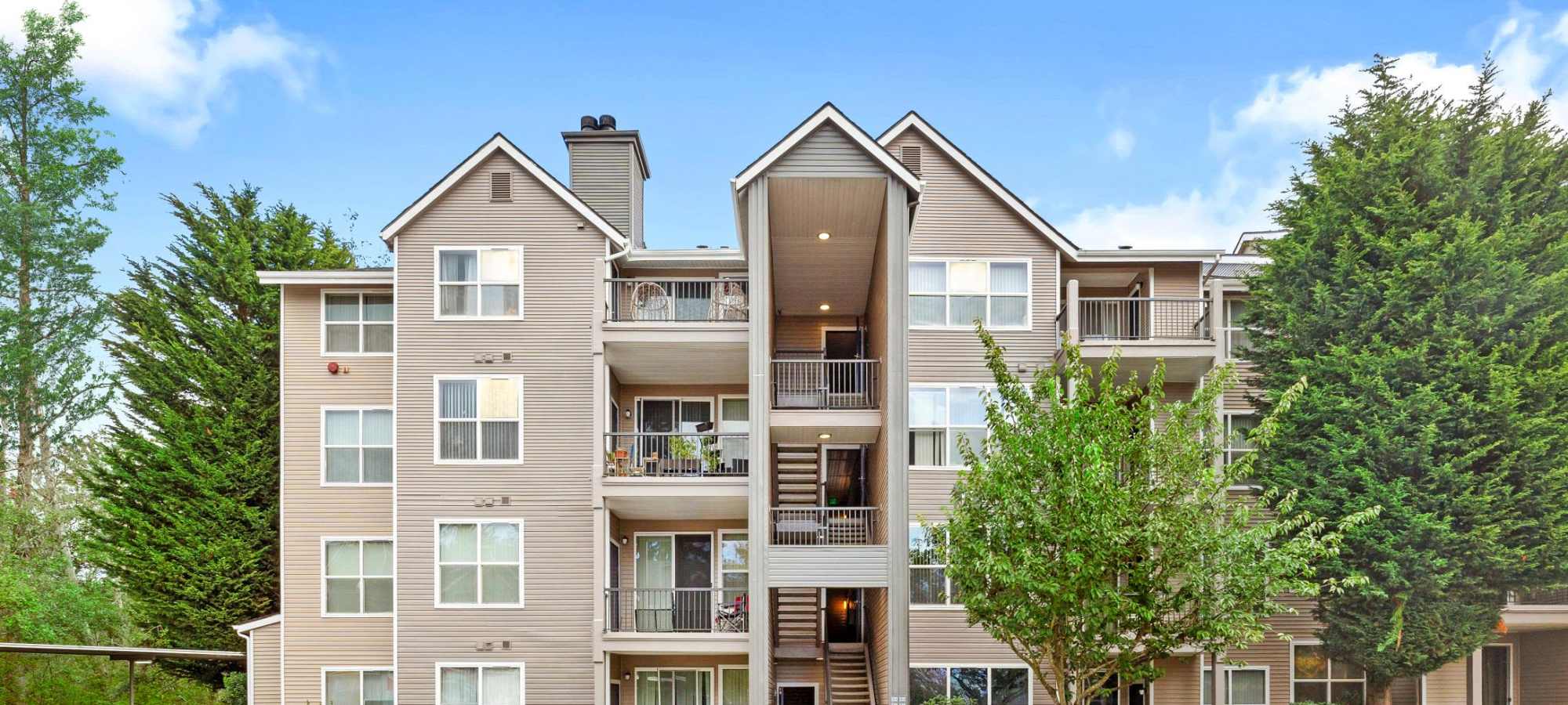 Reviews at HighGrove Apartments in Everett, Washington