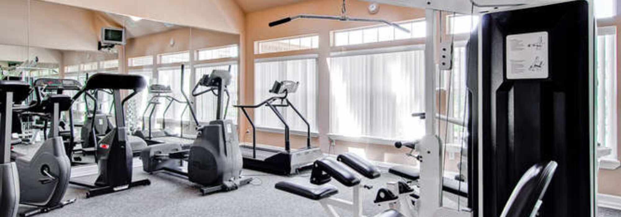 Photos of Fox Ridge | Apartments in Longmont, CO
