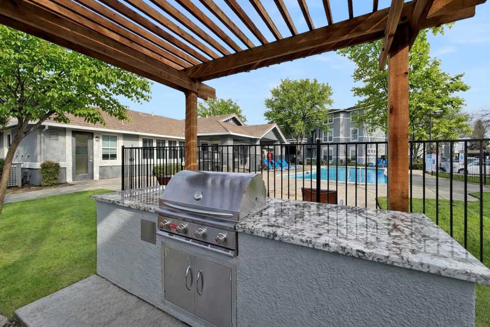 BBQ area at Natomas Park Apartments in Sacramento, California
