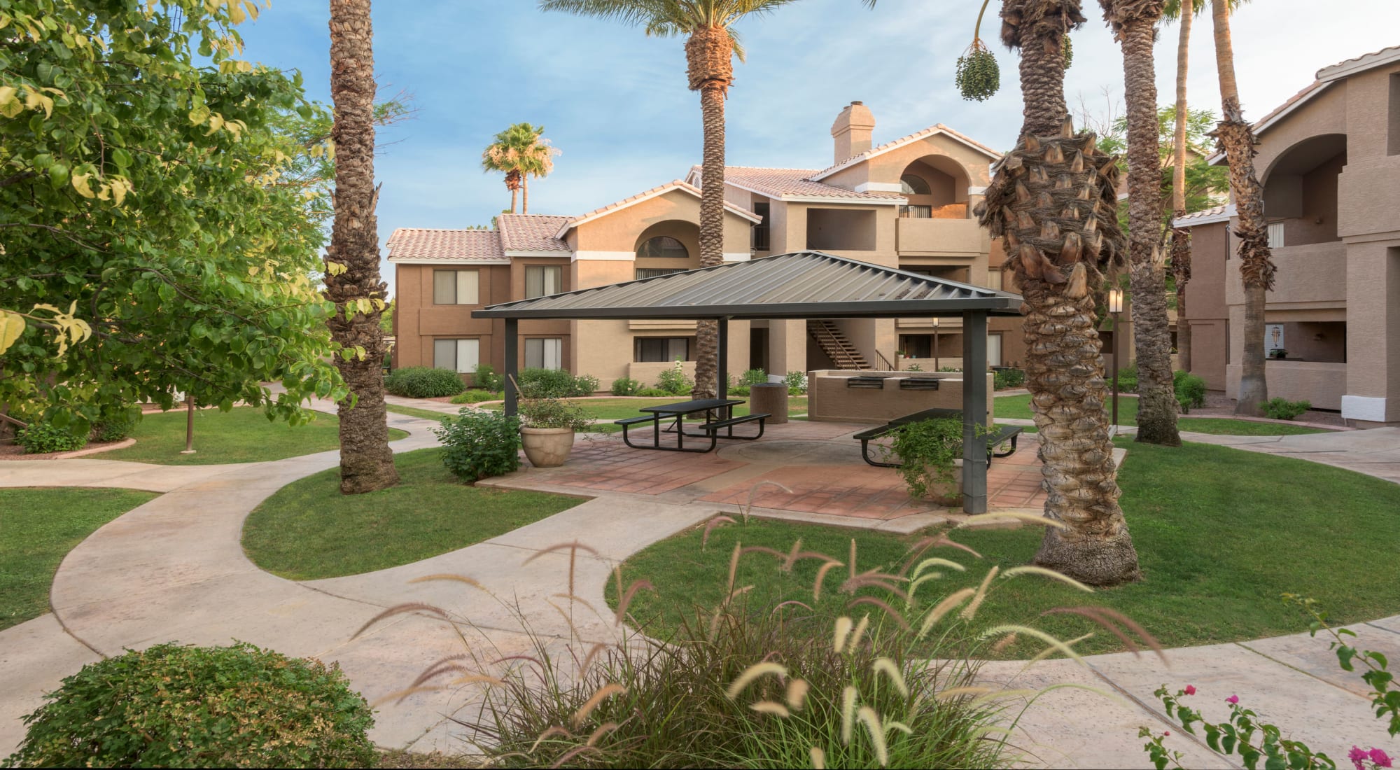 Building exterior and community space at The Palisades in Paradise Valley in Phoenix, Arizona