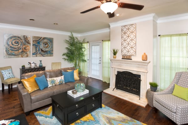 Living room at Villas at Parkside in Farmers Branch, Texas