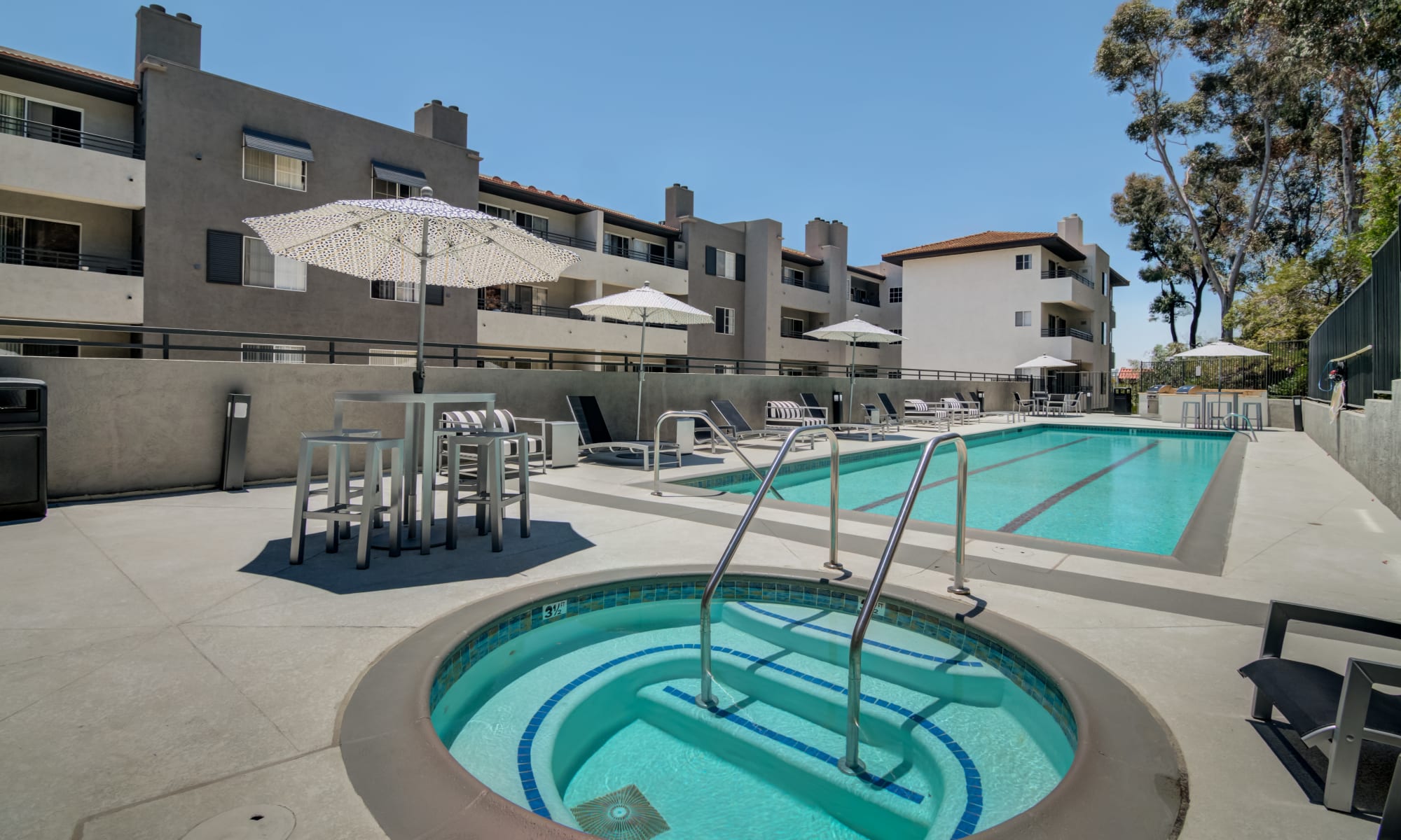 Photos of Fashion Terrace in San Diego, California