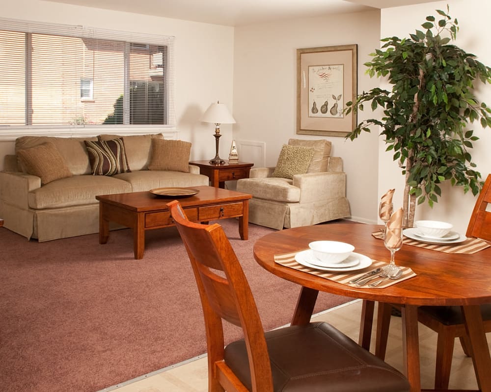 Living room at Alpine Court Apartments in Stratford, New Jersey