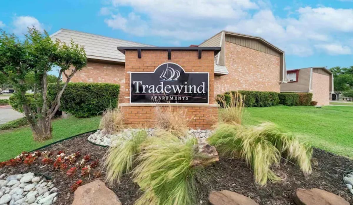 Apartment signage at Tradewind Apartments in Mesquite,Texas