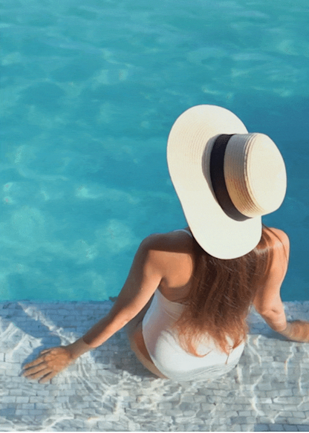 View amenities like our swimming pool at M2 Apartments in Denver, Colorado