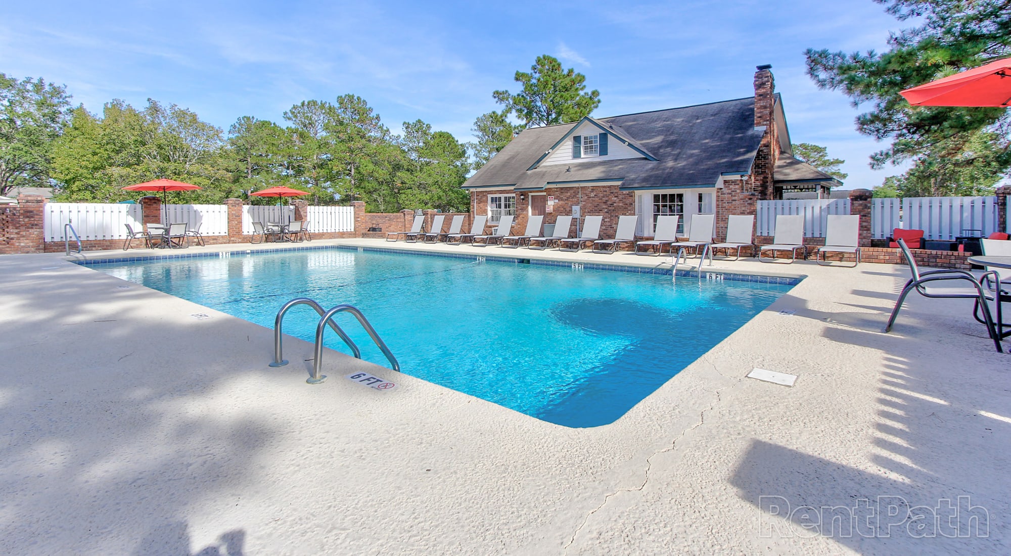 Pet Friendly | Vesta Creeks Run in North Charleston, South Carolina