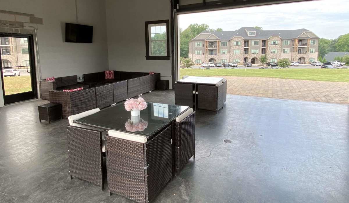 Garages at Palisades at Hunters Creek in Forest, Virginia
