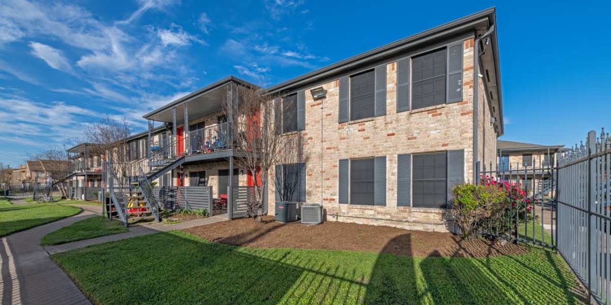 Apartments at Costa Mesa Apartments in Houston, Texas