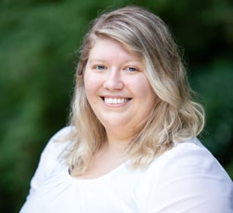 Employee Melissa Macknight at Governor's Pointe in Mentor, Ohio