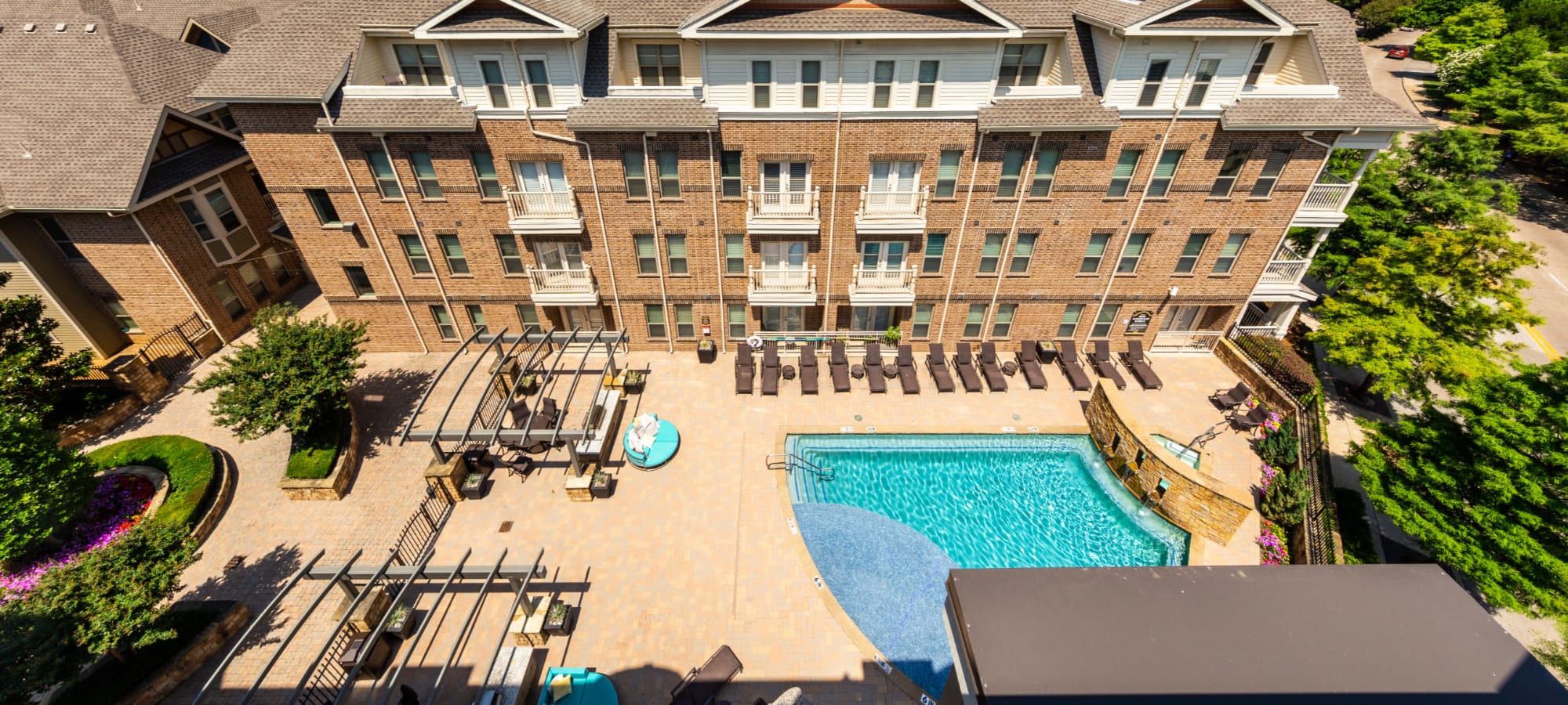 Amenities at The Marquis of State Thomas in Dallas, Texas