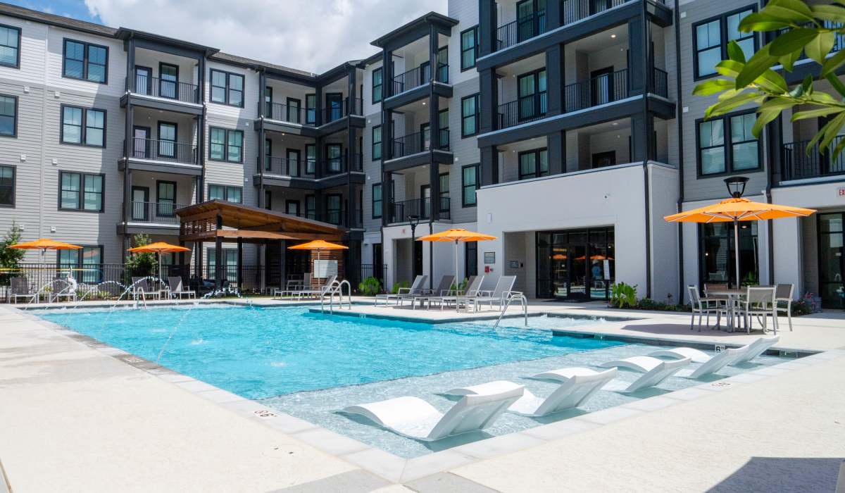 the heights at waterpointe resort-style pool