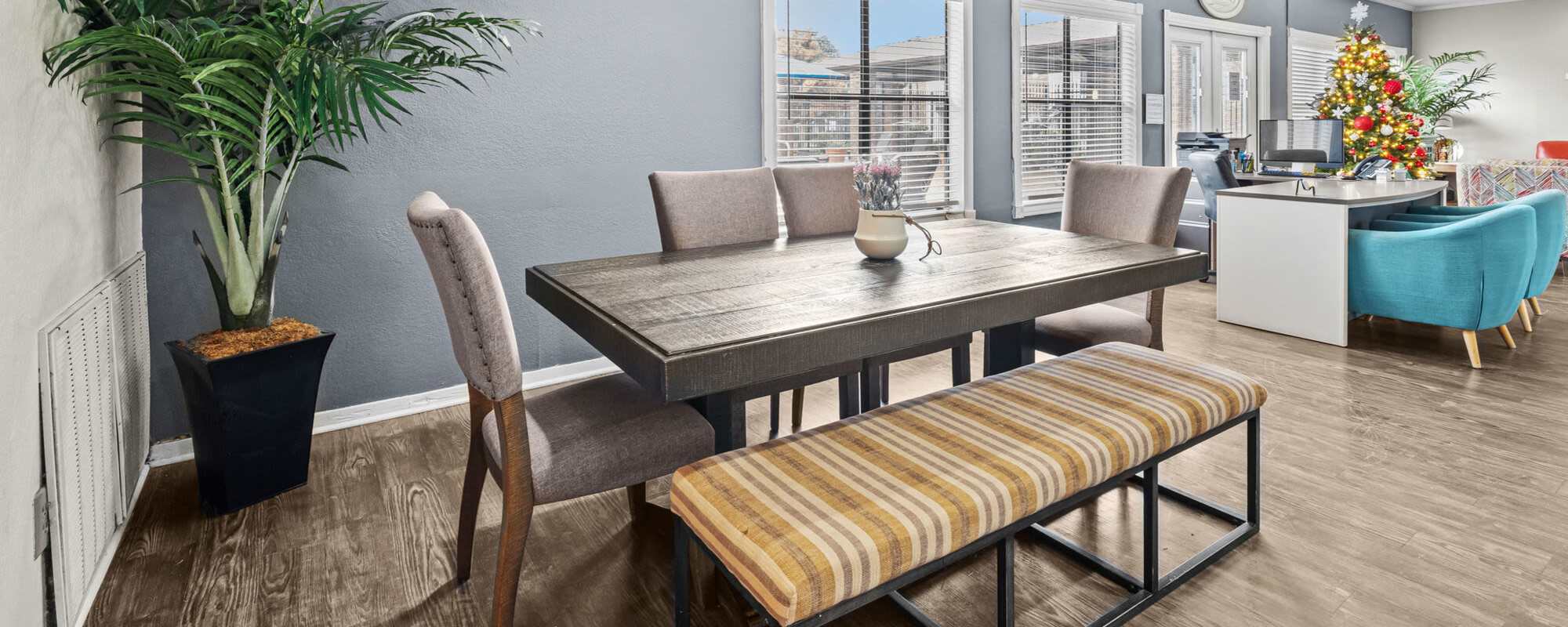 Apartments in Pine Oaks Apartments in Mesquite, Texas