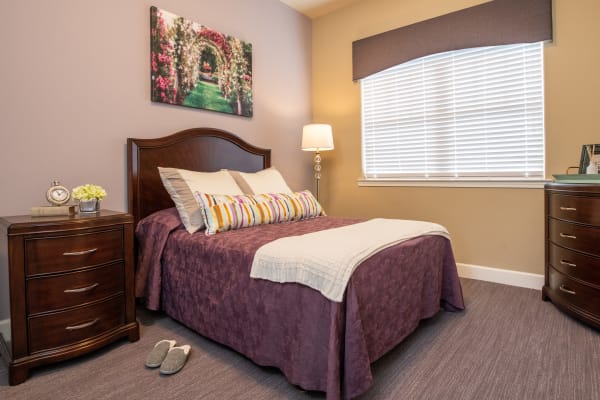 Bedroom at Rosewood Memory Care in Hillsboro, Oregon
