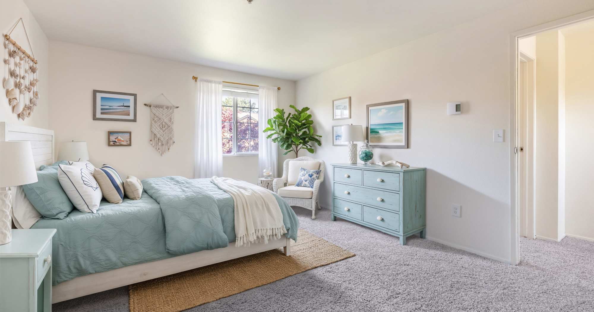 Comfortable apartments from Renaissance at 29th Apartments in Vancouver, Washington