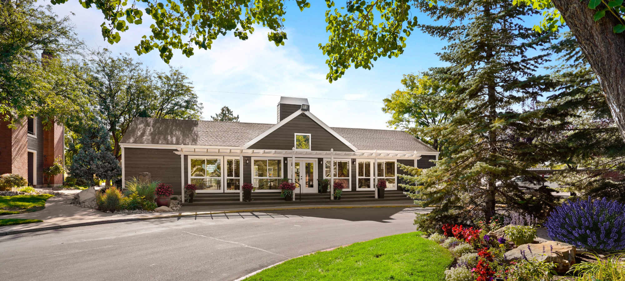 Neighborhood in Royal Ridge Apartments in Midvale, Utah