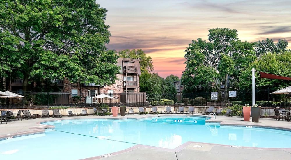 Wooden Outdoor Gazebo Patio at London House Apartments in Lenexa, Kansas
