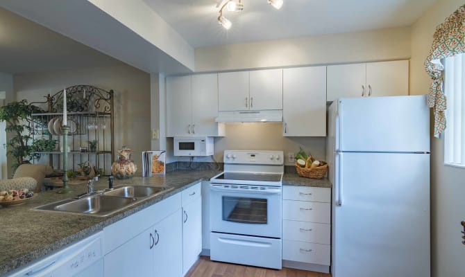 Spacious Kitchen at our townhomes in Naples