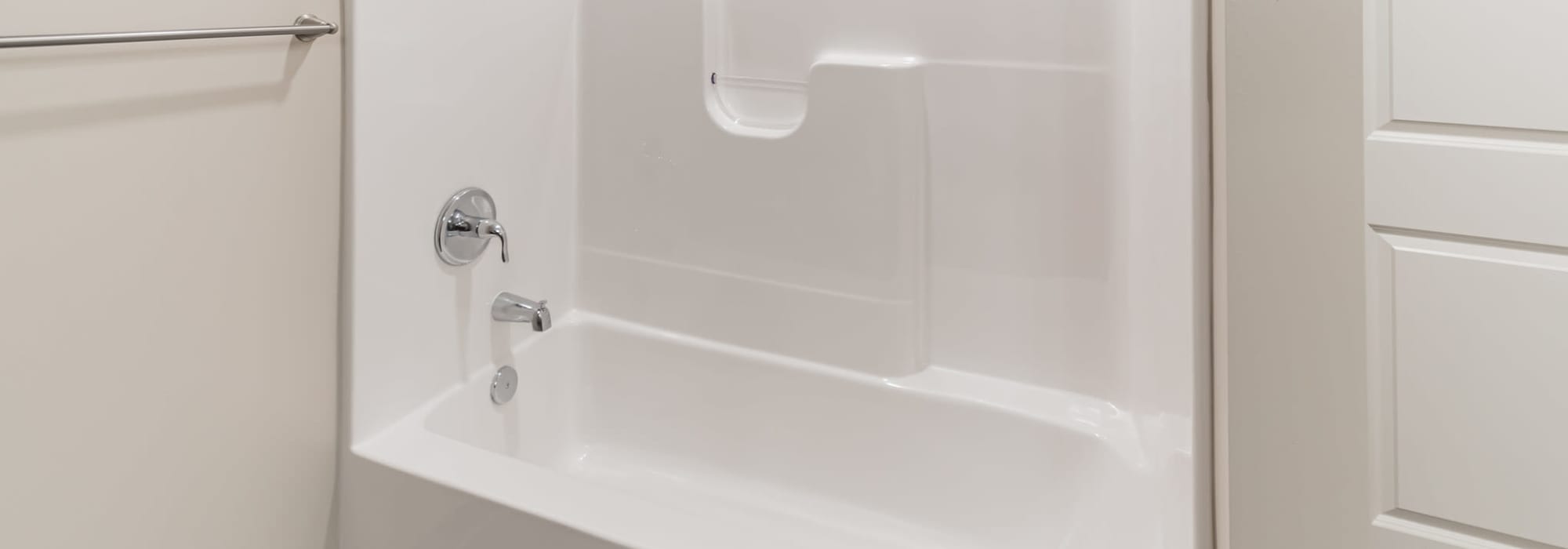 Bathroom with bathtub at Magnolia Greene in Lavale, Maryland