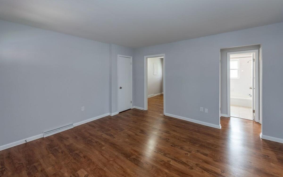 Unfurnished room at Signal Hill Apartments in Mechanicsville, Virginia