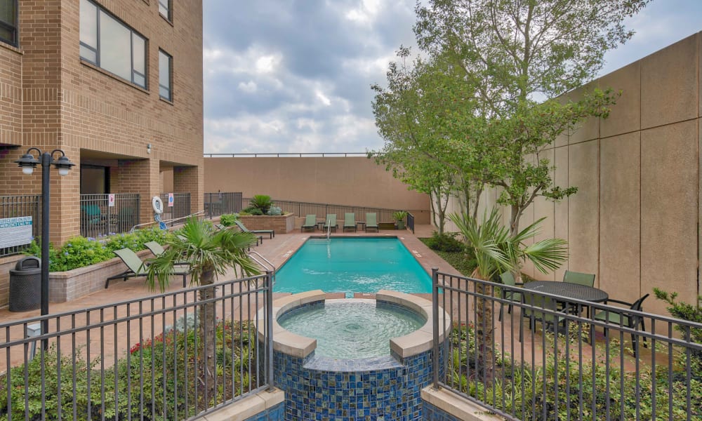 The Enclave at 1550 Apartments | Luxury San Antonio, TX Apartments