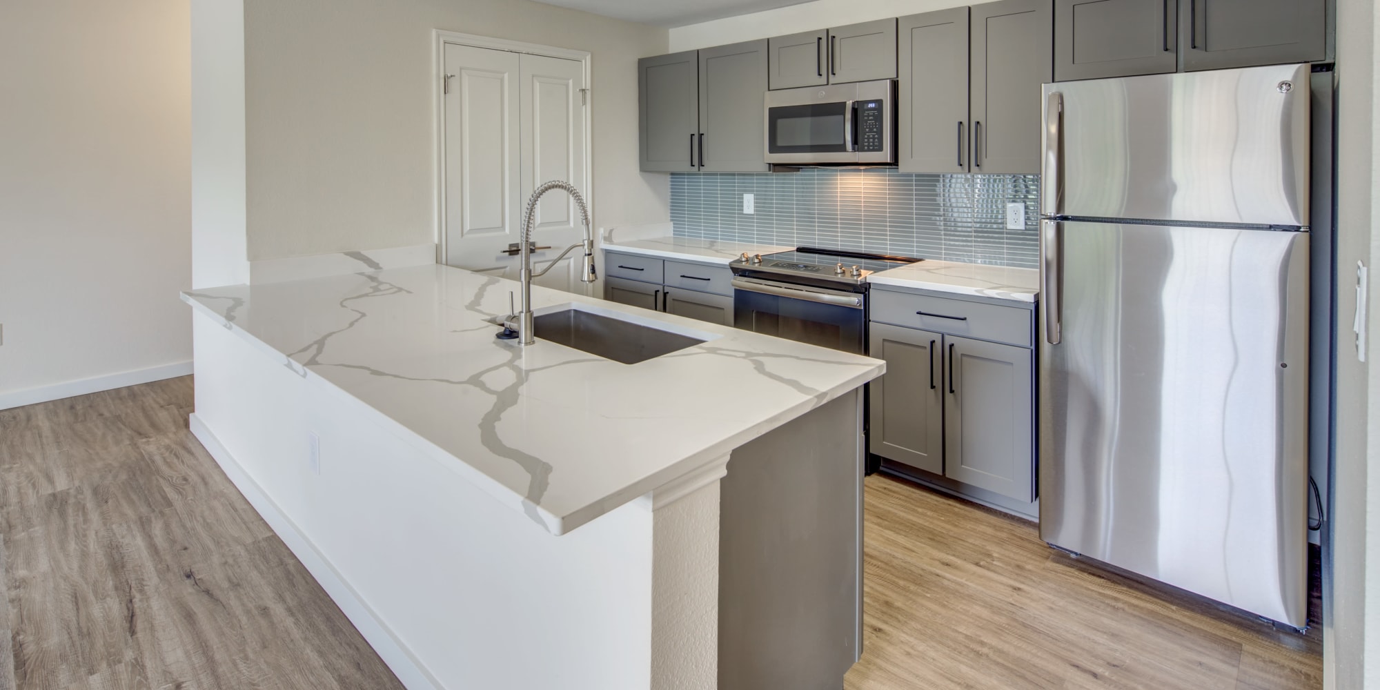 North Austin, TX Apartments & Townhomes for Rent | Riata Austin