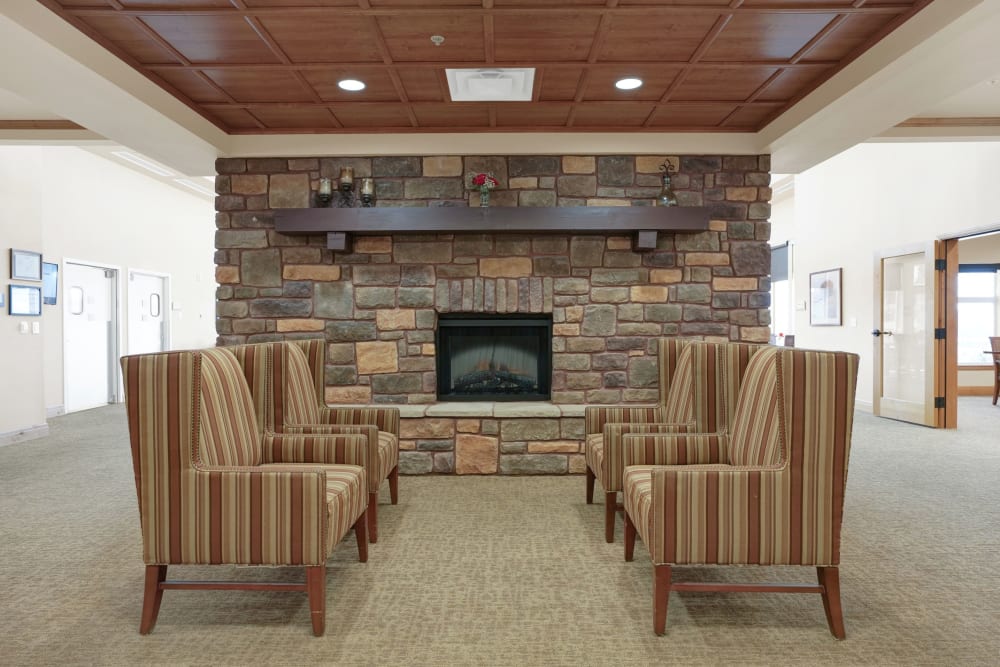 Fireside seating at Crystal Terrace of Klamath Falls in Klamath Falls, Oregon