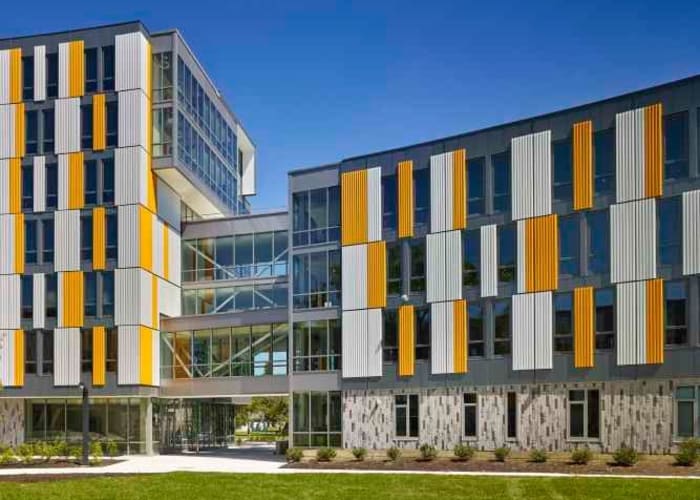 Holly Pointe Commons