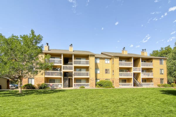 Exterior view of the The Preserve at City Center apartments in Aurora, Colorado