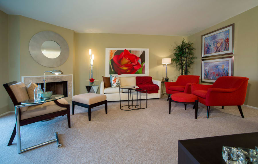 West Bloomfield, MI Apartments in Oakland County Aldingbrooke