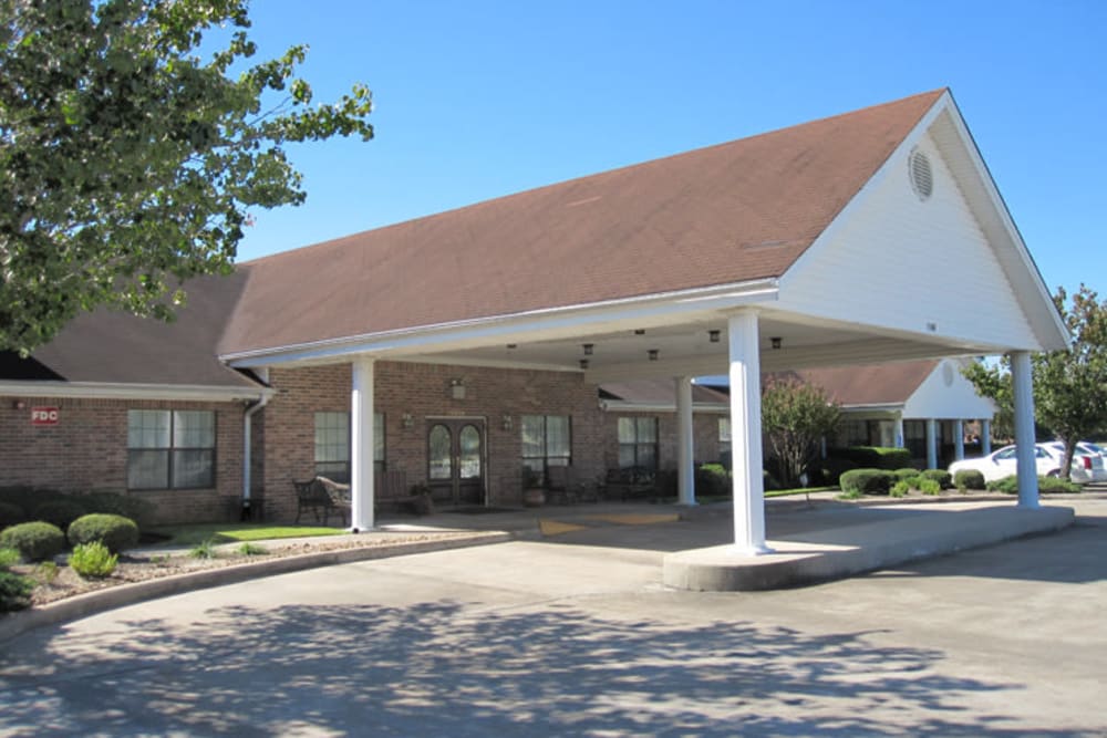 Entrance at Cambridge Square Assisted Living in Rosenberg, Texas