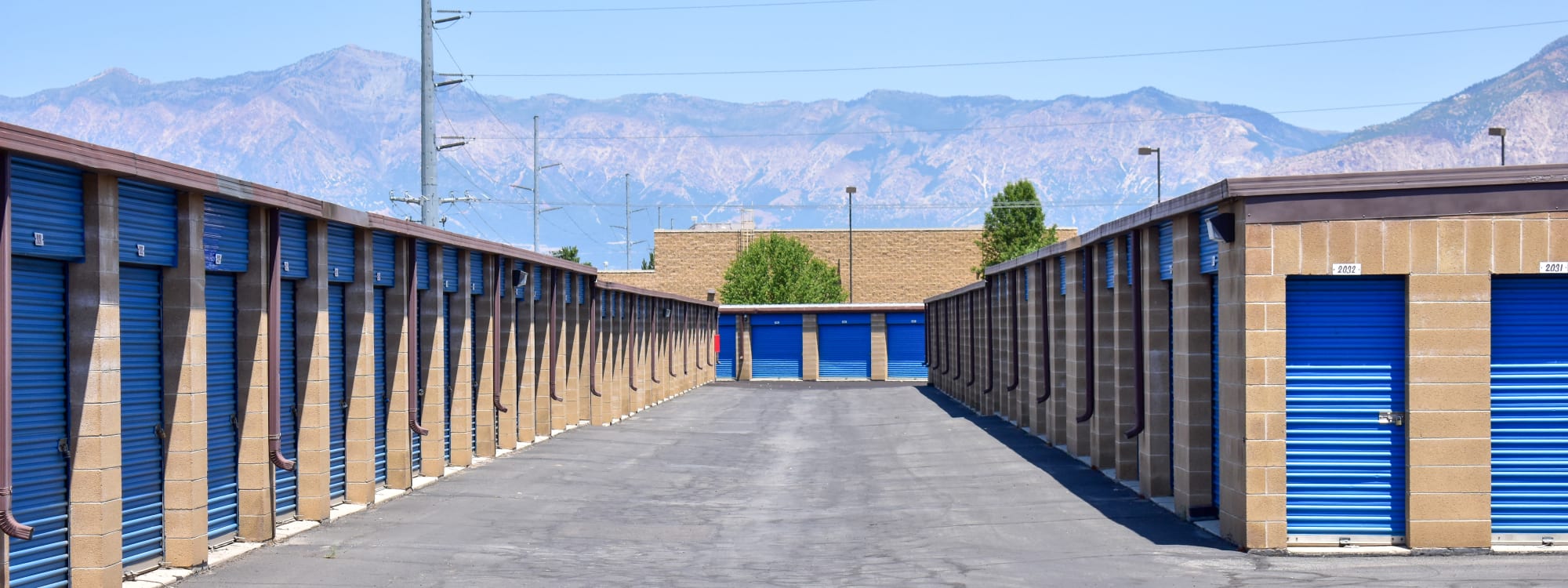 Self storage options at STOR-N-LOCK Self Storage in Riverdale, Utah