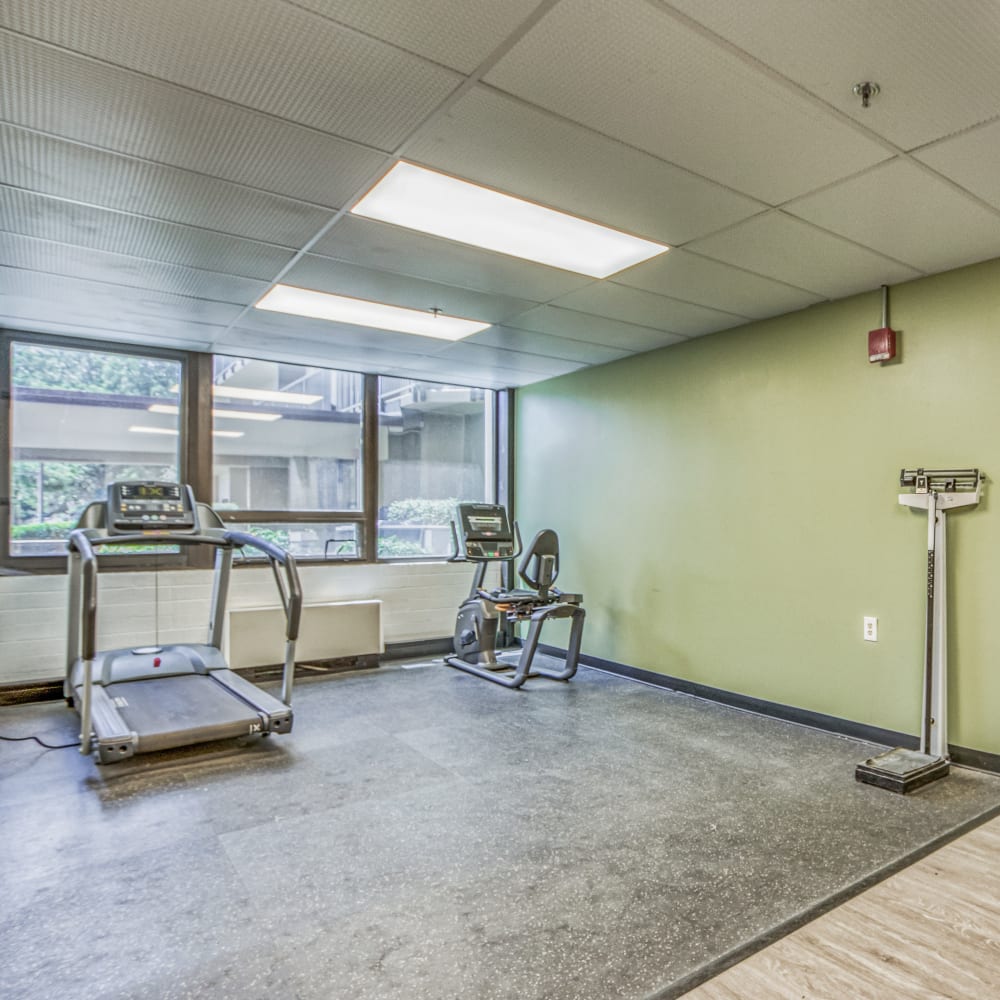 Fitness center at Lakeland Place in Waterford, Michigan