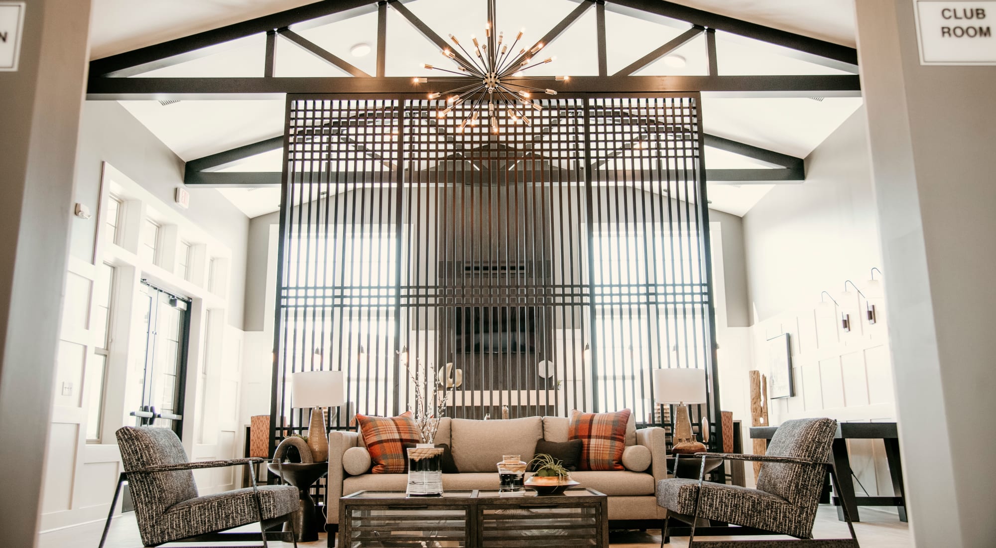 majestic entry way at The 450 in Lombard, IL