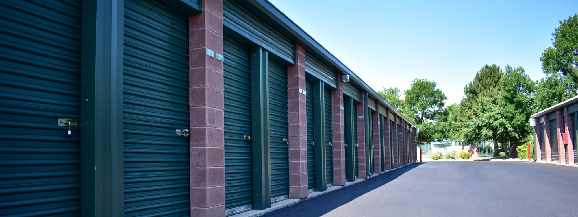 Self storage options at STOR-N-LOCK Self Storage in Thornton, Colorado