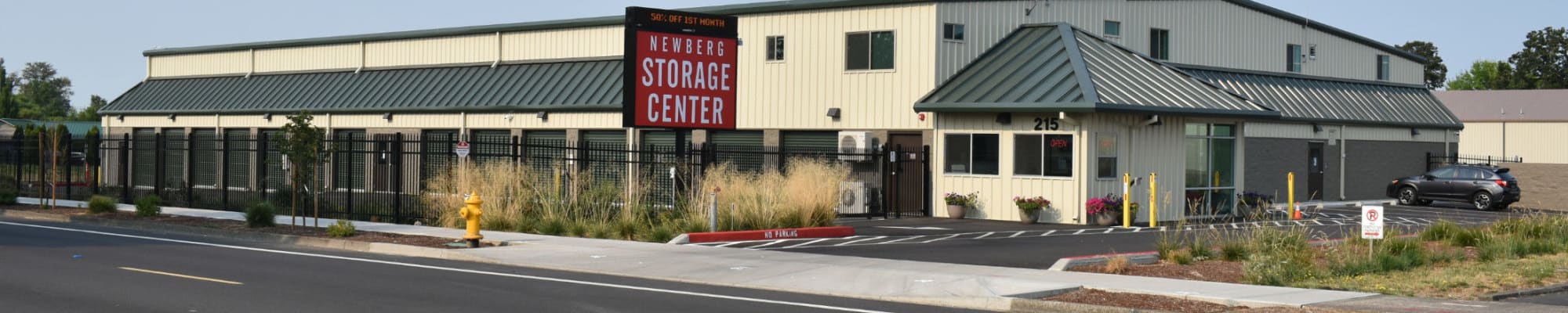 Office and access hours at Newberg Storage Center in Newberg, Oregon