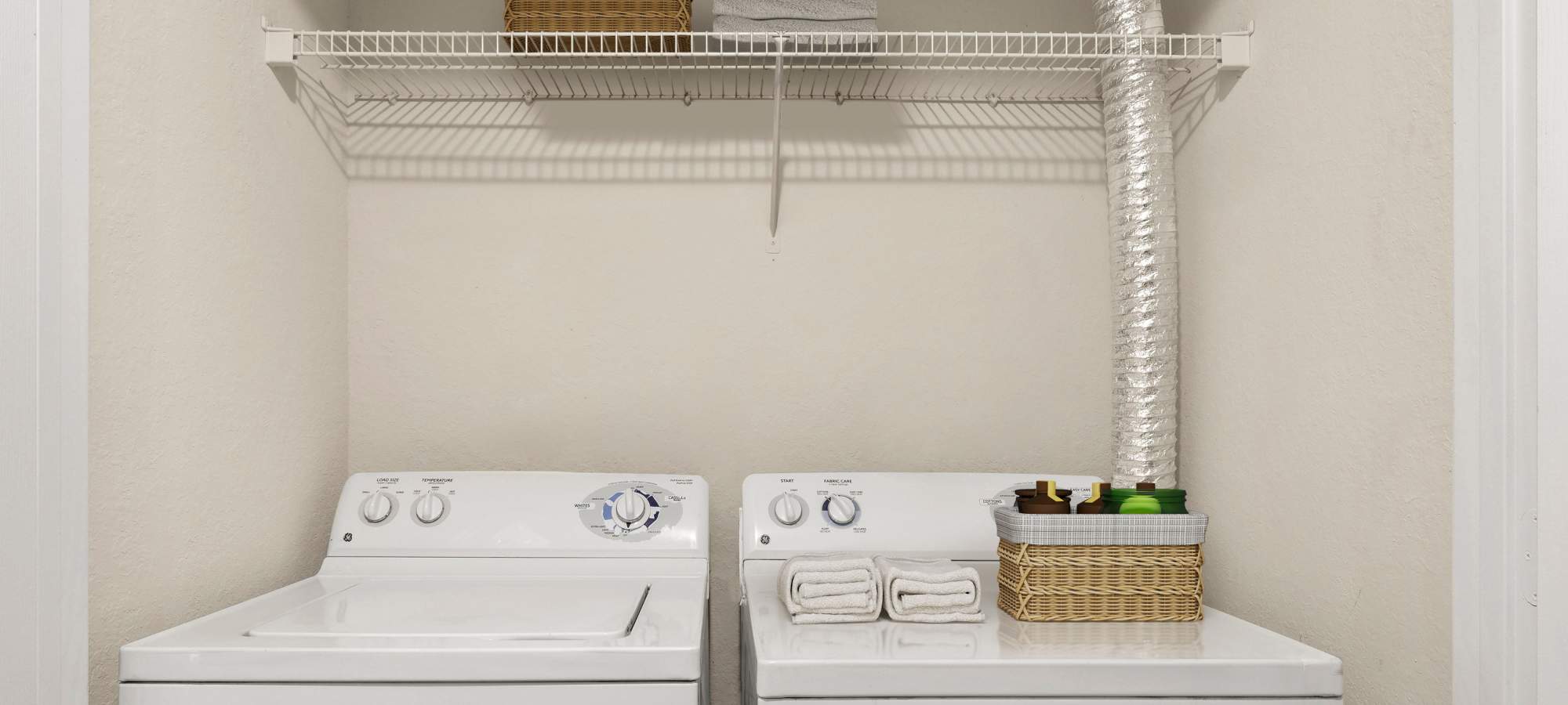 Washer & Dryer Amenities at Harbortown in Orlando, Florida