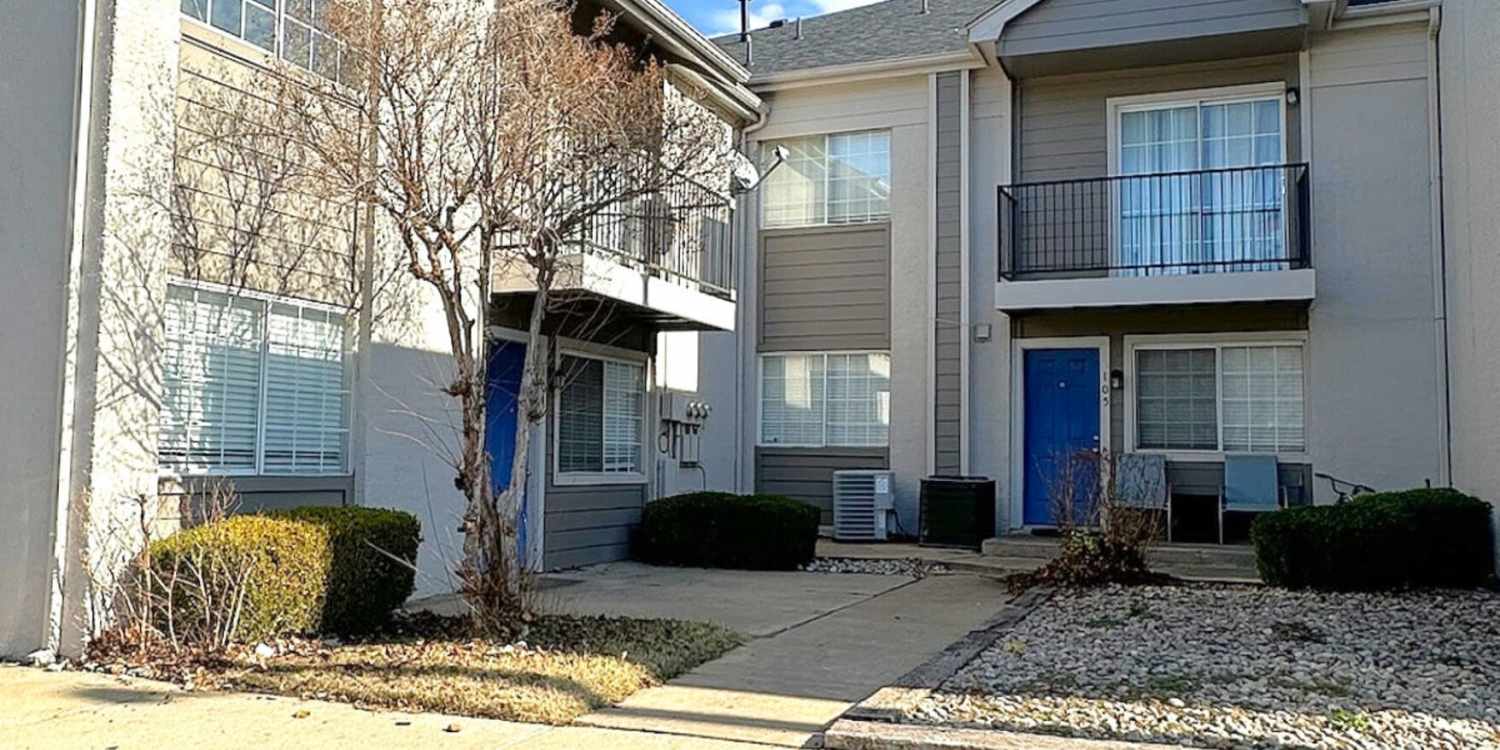 Lake Hefner Townhomes apartment homes in Oklahoma City, Oklahoma