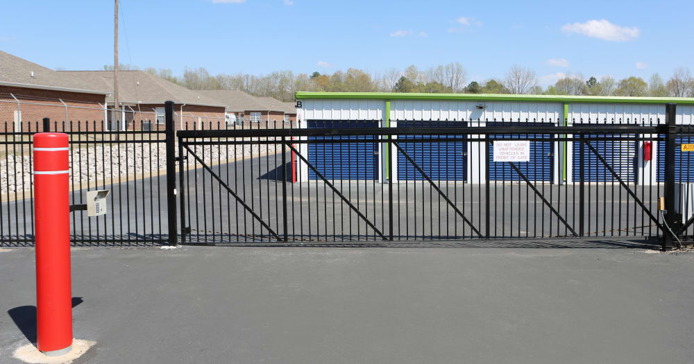 Exterior storage units at Midgard Self Storage in Florence, Alabama