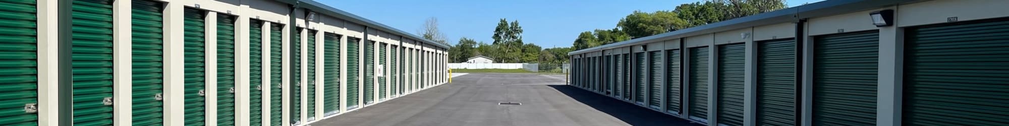 Self storage features at Neighborhood Storage in Ocklawaha