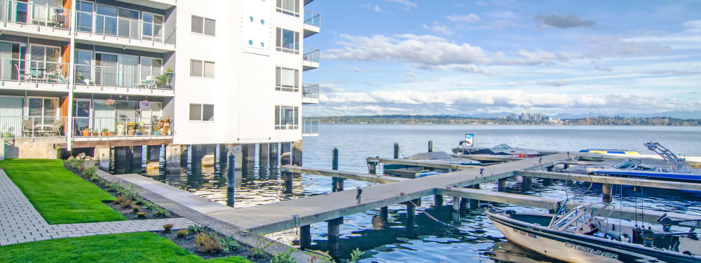 The pier at Lakefront on Washington in Seattle, Washington