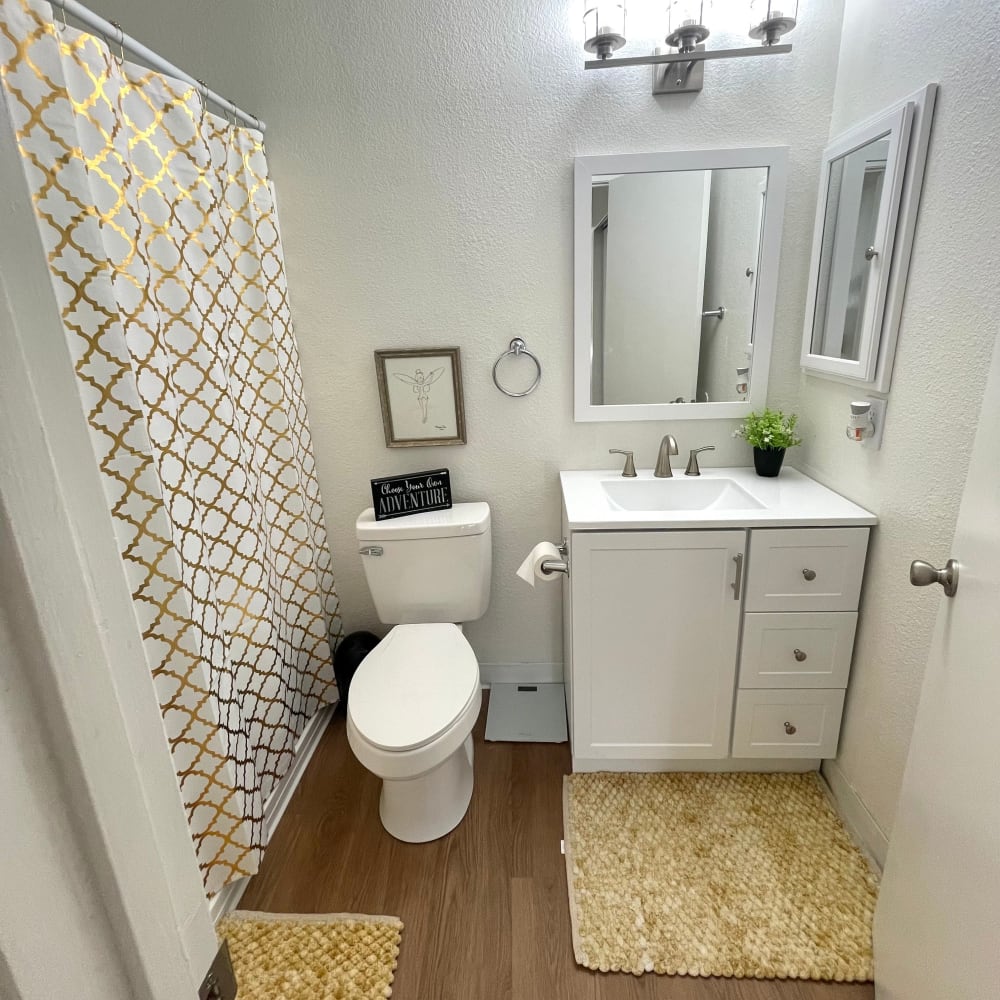 Model bathroom at Park Place in Manteca, California