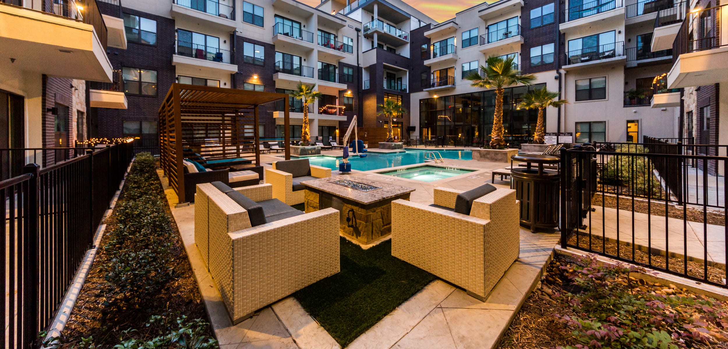 Marq 31 Houston, TX Luxury Apartments in Upper Kirby