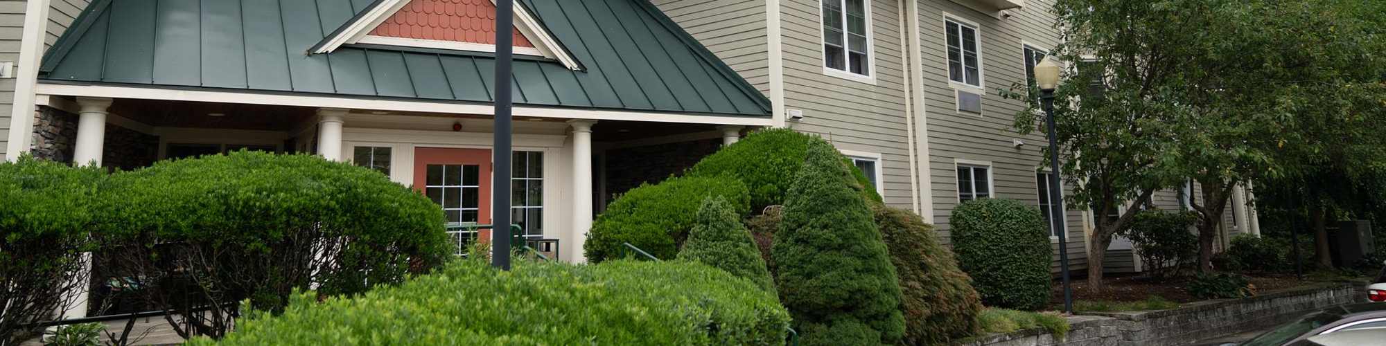 Residents | Edgewater Apartments in Westport, Massachusetts